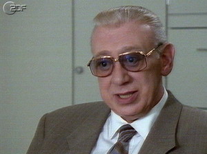 Van Loc, Derrick, Columbo... i tempi sò difficiuli per i flicchi Van Loc, Derrick, Columbo... i tempi sò difficiuli per i flicchi