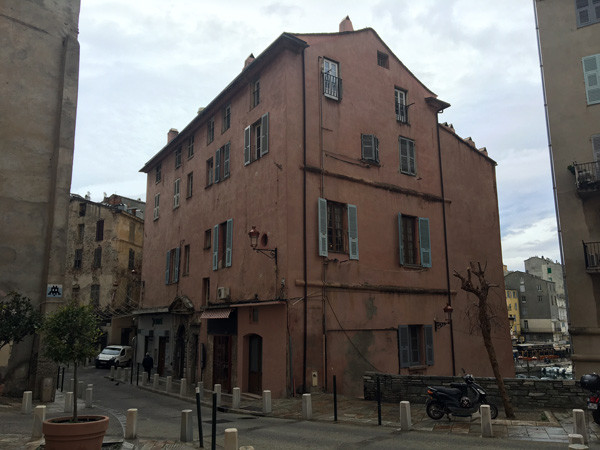 Perchè Bastia hè a più bella cità di u mondu Perchè Bastia hè a più bella cità di u mondu