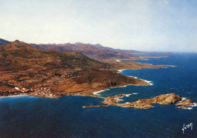 21 ragioni di preferisce L'Isula Rossa à u restu di u mondu 21 ragioni di preferisce L'Isula Rossa à u restu di u mondu