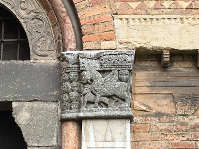 Femuci un girettu in Bologna