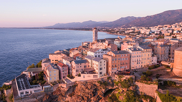 20 curiusità intornu à Bastia 20 curiusità intornu à Bastia