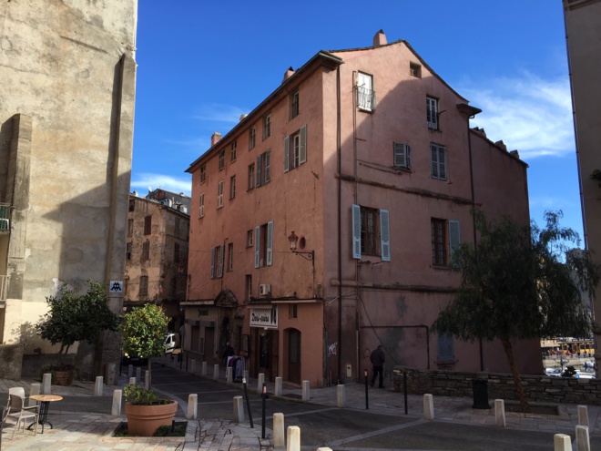 20 curiusità intornu à Bastia 20 curiusità intornu à Bastia