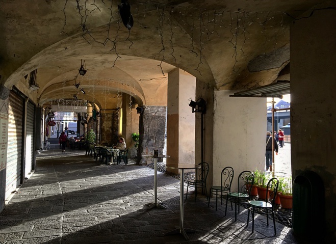 Perchè ci vole à andà in Ghjenuva
