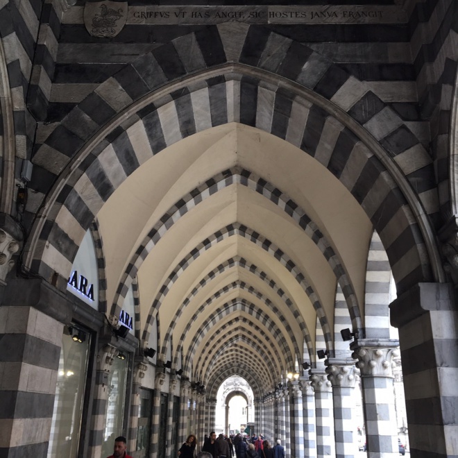 Perchè ci vole à andà in Ghjenuva Perchè ci vole à andà in Ghjenuva