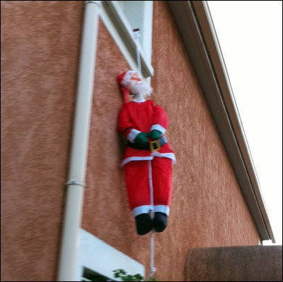 Pè Babbu Natale dinù, hè a crisa...