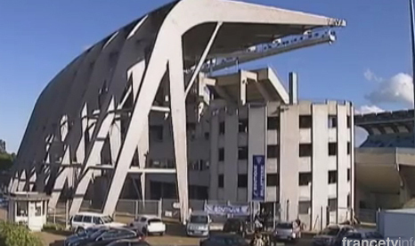 Visitate un stadiu di l'anni 80