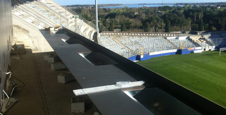 Visitate un stadiu di l'anni 80 Visitate un stadiu di l'anni 80