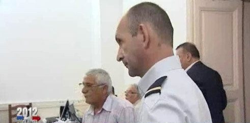Delinquenza : intervenzione di a pulizza dopu ch'elli sianu stati arrubati i "cahiers d'émargement" in merria di Bastia. Delinquenza : intervenzione di a pulizza dopu ch'elli sianu stati arrubati i "cahiers d'émargement" in merria di Bastia.