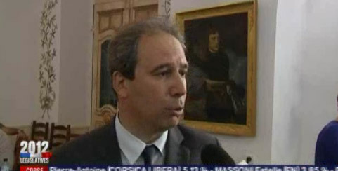 A cacciata di a serata : "j'appelle les abstentionnistes et l'électorat de Nicolas Sarkozy à me rejoindre". À quandu una chjama à i morti ?