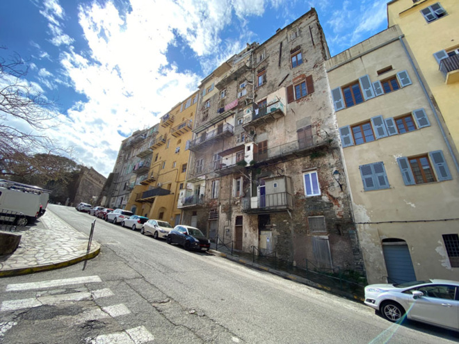 I lochi di Bastia di Pesciu Anguilla I lochi di Bastia di Pesciu Anguilla