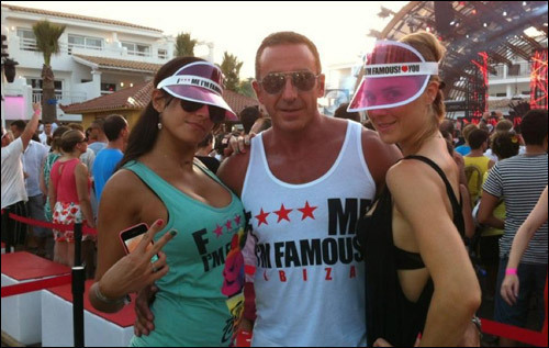 L'eletti dinù anu u dirittu di fà a bomba in Ibiza (ritrattu nant'à a pagina Facebook di Marcel Francisci) L'eletti dinù anu u dirittu di fà a bomba in Ibiza (ritrattu nant'à a pagina Facebook di Marcel Francisci)