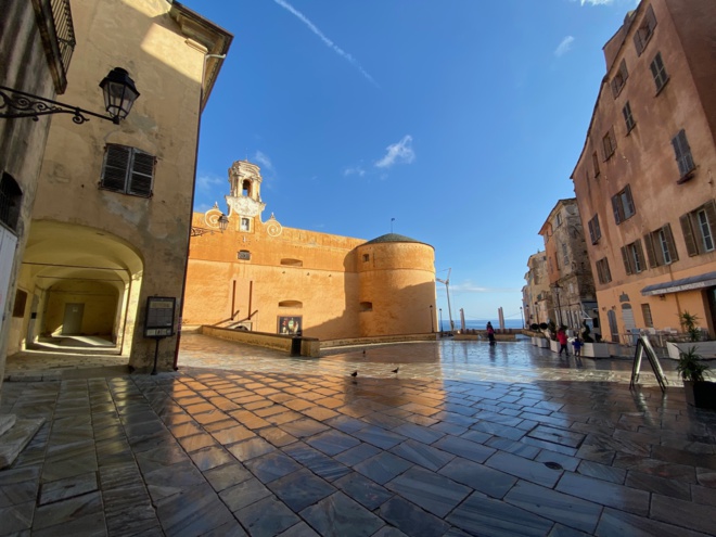 O Corsu, vai à scopre u to paese, hè u mumentu O Corsu, vai à scopre u to paese, hè u mumentu