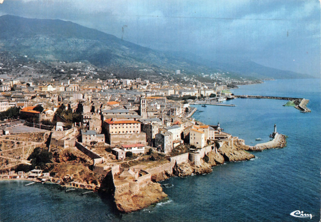 C'era una vita nanzu à u tunellu