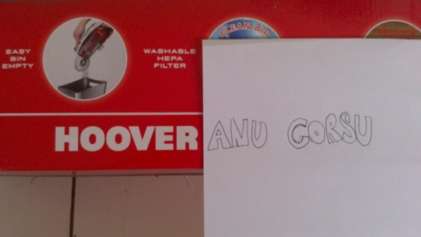 Ancu tù, ghjoca cù un pezzu di carta Ancu tù, ghjoca cù un pezzu di carta