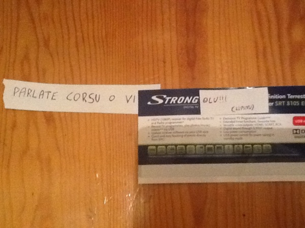 Ancu tù, ghjoca cù un pezzu di carta Ancu tù, ghjoca cù un pezzu di carta