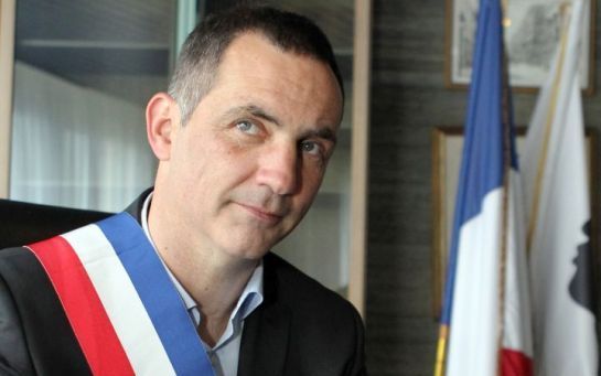 "Indépendantiste modéré, giacobbiste autonomiste, progressiste de droite..." "Indépendantiste modéré, giacobbiste autonomiste, progressiste de droite..."