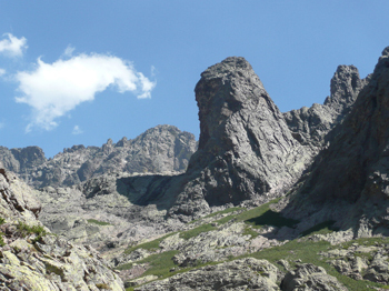 Da induve vene u nome di u "Cirque de la Solitude" ? Da induve vene u nome di u "Cirque de la Solitude" ?
