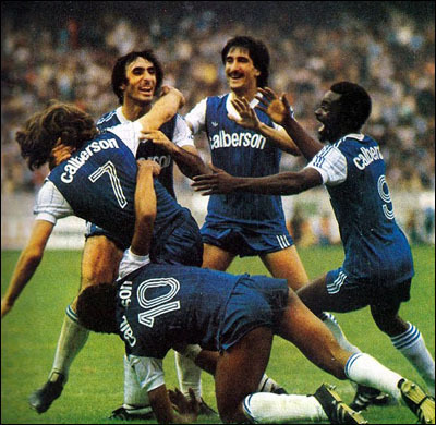 13 di ghjugnu di u 1981 : a cuppa hè nostra ! 13 di ghjugnu di u 1981 : a cuppa hè nostra !