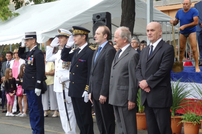 L'omu à u zlip in Corsica L'omu à u zlip in Corsica