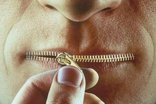 libertà, spressione, censura, corsica, media, figaro,