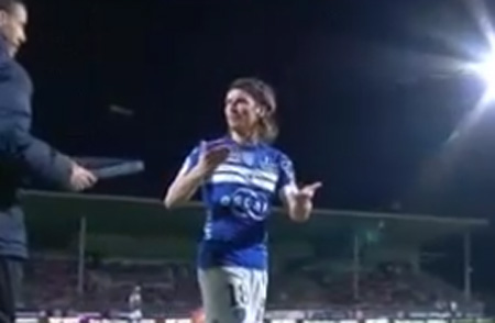 Cahuzac espulsu per avè messu un colpu à un pannellu Cahuzac espulsu per avè messu un colpu à un pannellu