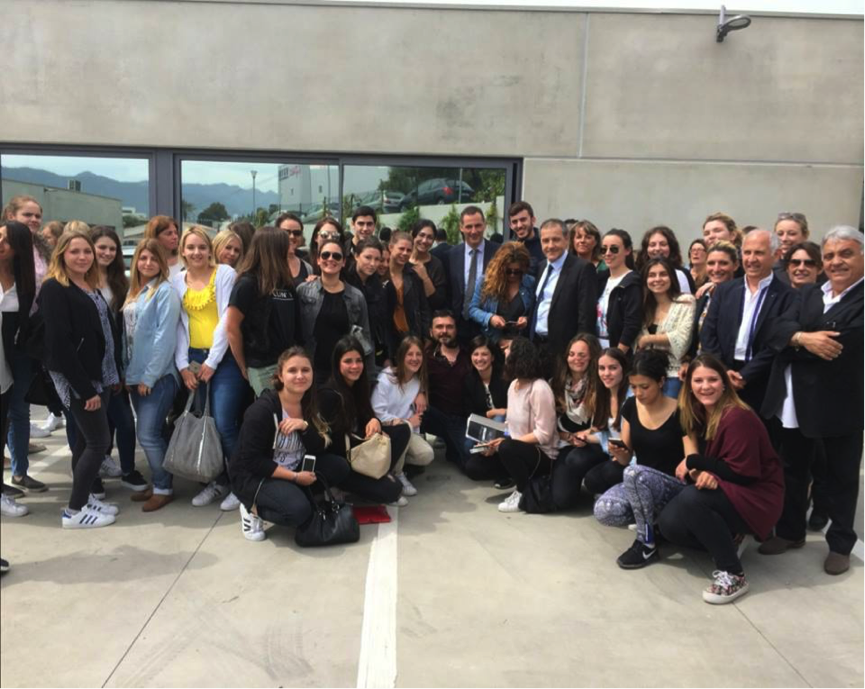 Cumu fà per diventà sex-symbol corsu ?  Cumu fà per diventà sex-symbol corsu ?