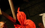 E cagoules durante e manif seranu difese !