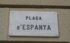 I Catalani volenu sbattizà a "Plaça d'Espanya" di Barcellona in "Plaça David Bowie"