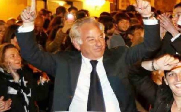 "Comme numéro de faux-cul parlementaire, il est difficile de trouver mieux"