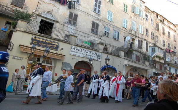 A prucessione di u Cristu Negru in Bastia